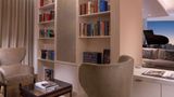 <b>Conrad Washington DC Room</b>. Images powered by <a href="https://iceportal.shijigroup.com/" title="IcePortal" target="_blank">IcePortal</a>.