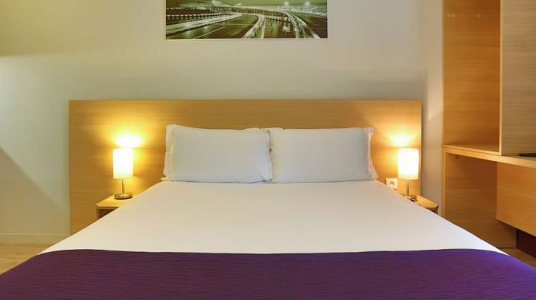 <b>Eastlodge Lyon Est Eurexpo Room</b>. Images powered by <a href="https://iceportal.shijigroup.com/" title="IcePortal" target="_blank">IcePortal</a>.