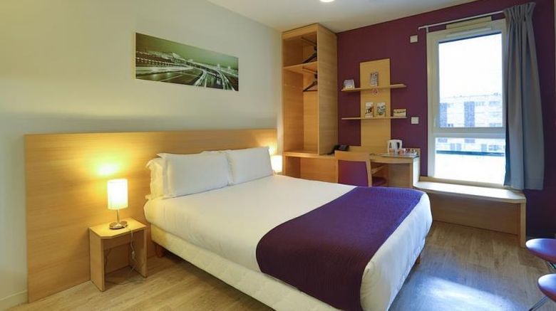 <b>Eastlodge Lyon Est Eurexpo Room</b>. Images powered by <a href="https://iceportal.shijigroup.com/" title="IcePortal" target="_blank">IcePortal</a>.