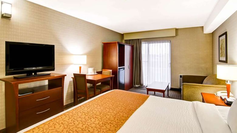 <b>Quality Inn Kitchener-Waterloo Room</b>. Images powered by <a href="https://iceportal.shijigroup.com/" title="IcePortal" target="_blank">IcePortal</a>.