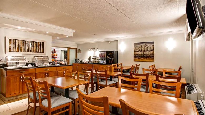 <b>Quality Inn Kitchener-Waterloo Restaurant</b>. Images powered by <a href="https://iceportal.shijigroup.com/" title="IcePortal" target="_blank">IcePortal</a>.