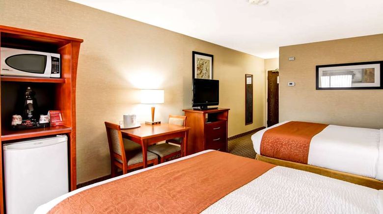 <b>Quality Inn Kitchener-Waterloo Room</b>. Images powered by <a href="https://iceportal.shijigroup.com/" title="IcePortal" target="_blank">IcePortal</a>.