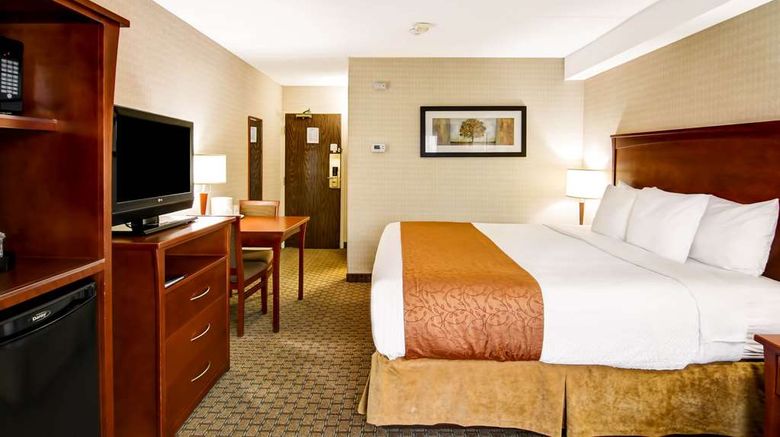 <b>Quality Inn Kitchener-Waterloo Room</b>. Images powered by <a href="https://iceportal.shijigroup.com/" title="IcePortal" target="_blank">IcePortal</a>.