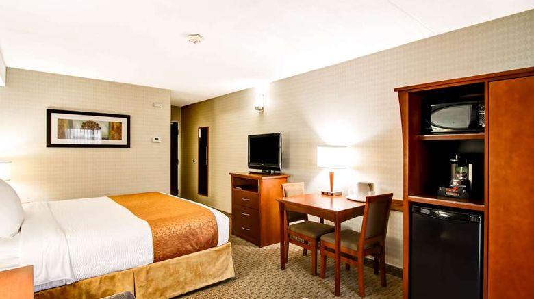 <b>Quality Inn Kitchener-Waterloo Room</b>. Images powered by <a href="https://iceportal.shijigroup.com/" title="IcePortal" target="_blank">IcePortal</a>.