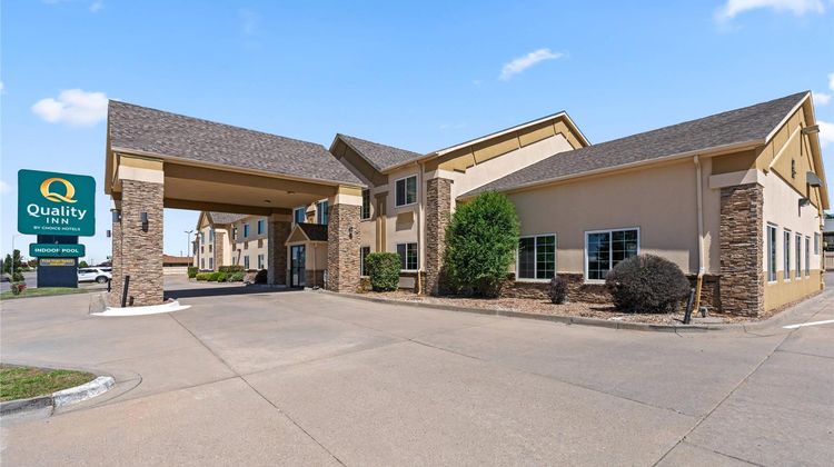 Quality Inn Dodge City Exterior