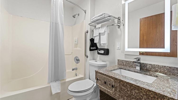 Quality Inn Dodge City Room