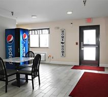 Hibbing Inn & Suites Lobby