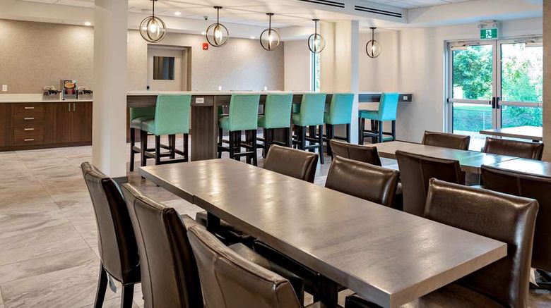 <b>Coast Oliver Hotel Restaurant</b>. Images powered by <a href="https://iceportal.shijigroup.com/" title="IcePortal" target="_blank">IcePortal</a>.