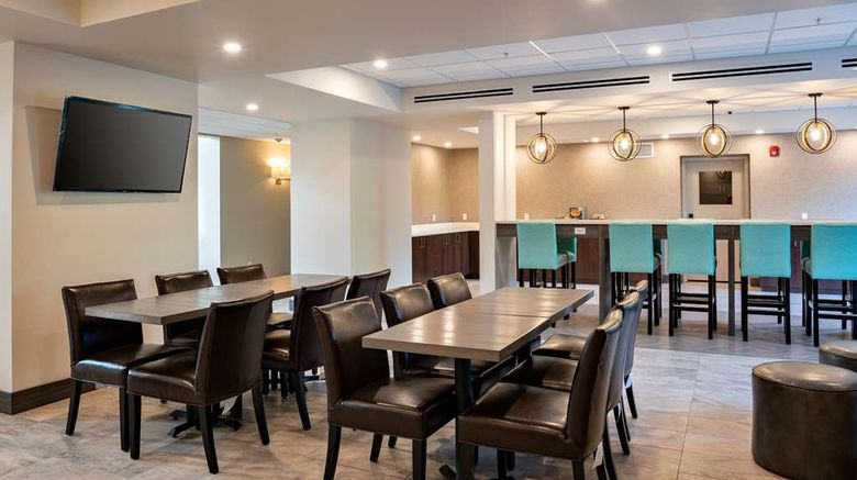 <b>Coast Oliver Hotel Restaurant</b>. Images powered by <a href="https://iceportal.shijigroup.com/" title="IcePortal" target="_blank">IcePortal</a>.