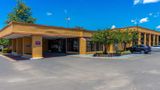 <b>Quality Inn Starkville Exterior</b>. Images powered by <a href="https://iceportal.shijigroup.com/" title="IcePortal" target="_blank">IcePortal</a>.