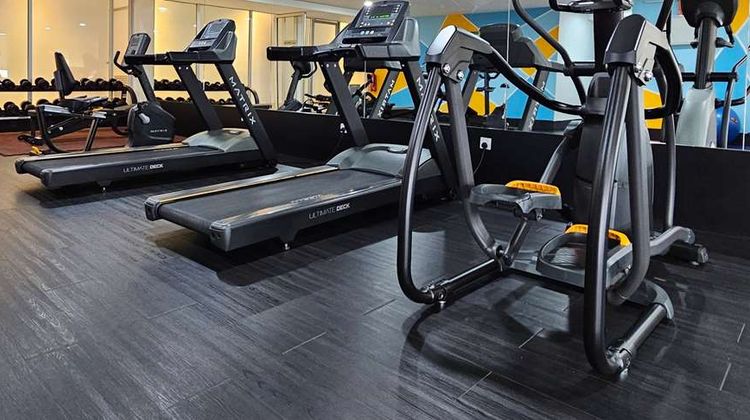 Days Hotel & Suites Fraser Business Park Health