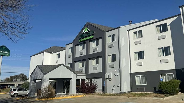 <b>Wingate by Wyndham Sioux City Exterior</b>. Images powered by <a href="https://iceportal.shijigroup.com/" title="IcePortal" target="_blank">IcePortal</a>.
