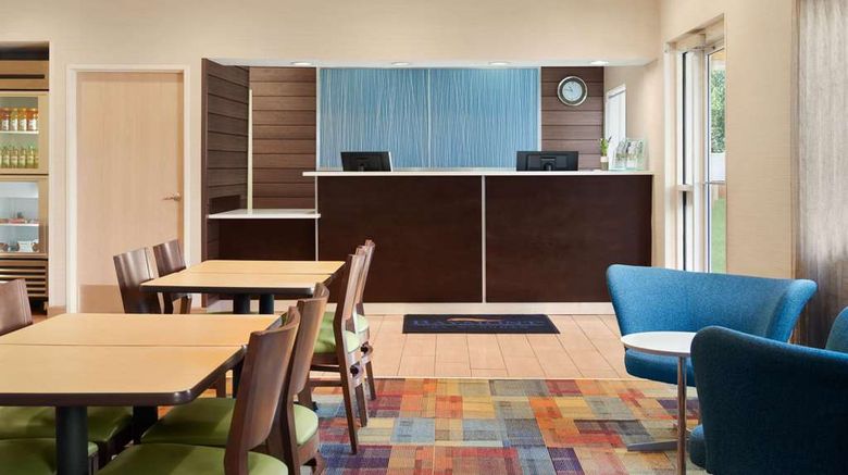 <b>Baymont by Wyndham Tulsa Lobby</b>. Images powered by <a href="https://iceportal.shijigroup.com/" title="IcePortal" target="_blank">IcePortal</a>.