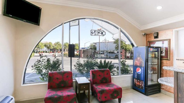 <b>Americas Best Value Inn/Suites El Centro Lobby</b>. Images powered by <a href="https://iceportal.shijigroup.com/" title="IcePortal" target="_blank">IcePortal</a>.