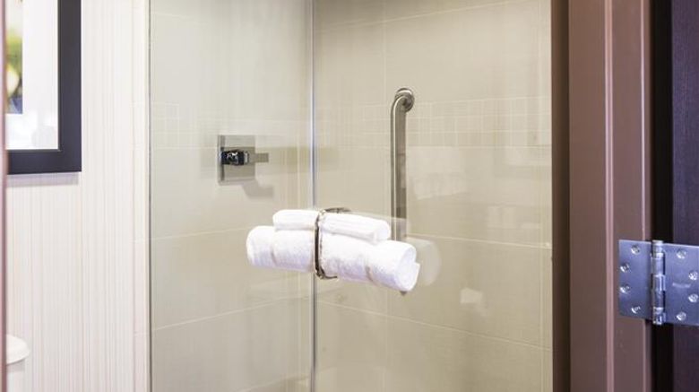 <b>Hilton Garden Inn Zhuhai Hengqin Room</b>. Images powered by <a href="https://iceportal.shijigroup.com/" title="IcePortal" target="_blank">IcePortal</a>.