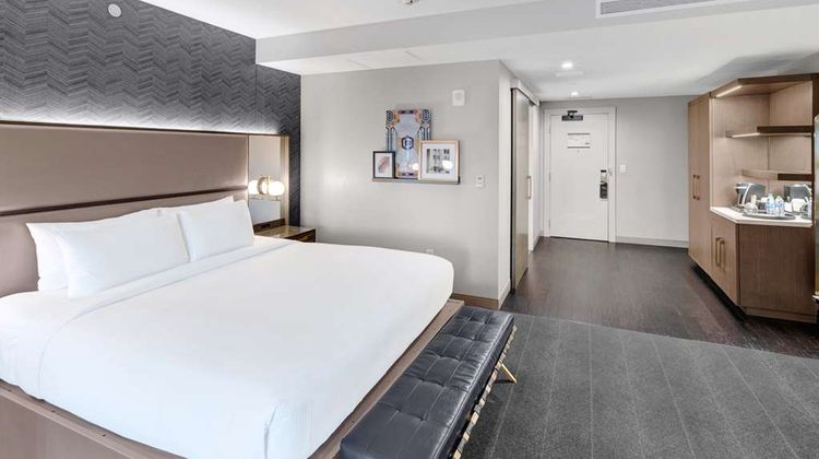 Tulsa Club Hotel, Curio Collection Room