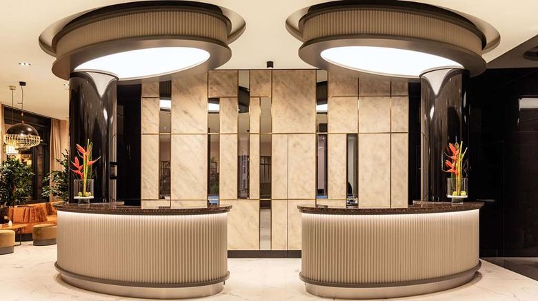 <b>NH Mannheim Lobby</b>. Images powered by <a href="https://iceportal.shijigroup.com/" title="IcePortal" target="_blank">IcePortal</a>.
