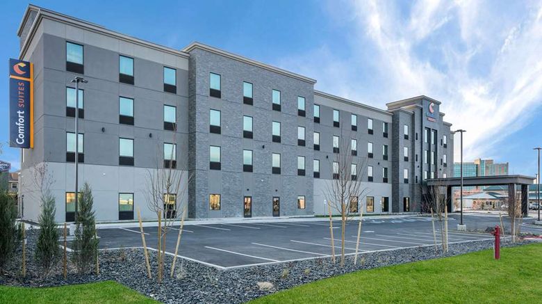 <b>Comfort Suites Kennewick Exterior</b>. Images powered by <a href="https://iceportal.shijigroup.com/" title="IcePortal" target="_blank">IcePortal</a>.