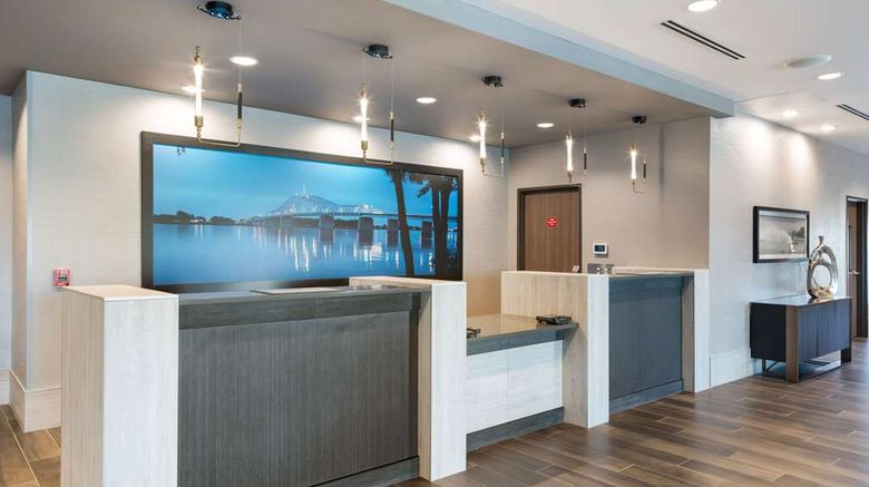 <b>Comfort Suites Kennewick Lobby</b>. Images powered by <a href="https://iceportal.shijigroup.com/" title="IcePortal" target="_blank">IcePortal</a>.