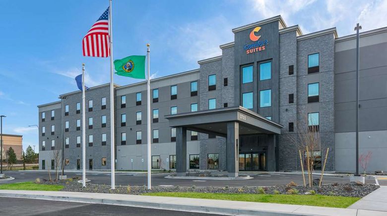 <b>Comfort Suites Kennewick Exterior</b>. Images powered by <a href="https://iceportal.shijigroup.com/" title="IcePortal" target="_blank">IcePortal</a>.