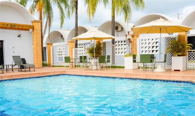 Ibis Styles R.P. Monte Libano Exterior