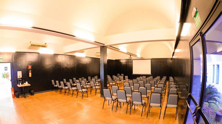 Ibis Styles R.P. Monte Libano Meeting