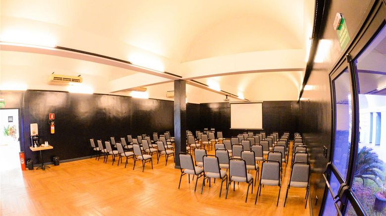 <b>Ibis Styles R.P. Monte Libano Meeting</b>. Images powered by <a href="https://iceportal.shijigroup.com/" title="IcePortal" target="_blank">IcePortal</a>.
