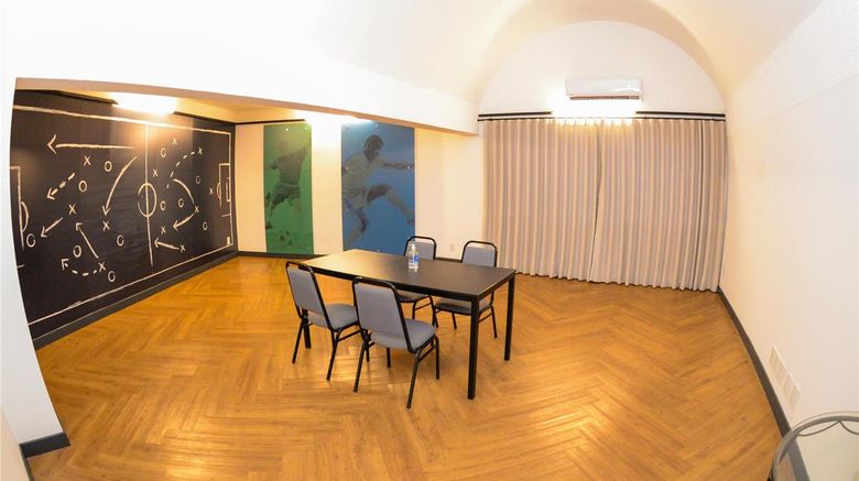 <b>Ibis Styles R.P. Monte Libano Meeting</b>. Images powered by <a href="https://iceportal.shijigroup.com/" title="IcePortal" target="_blank">IcePortal</a>.