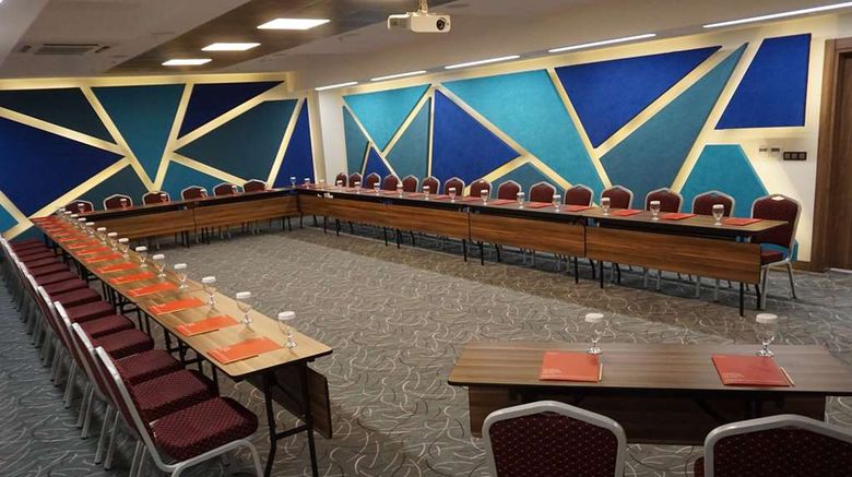 <b>Ramada by Wyndham Diyarbakir Meeting</b>. Images powered by <a href="https://iceportal.shijigroup.com/" title="IcePortal" target="_blank">IcePortal</a>.