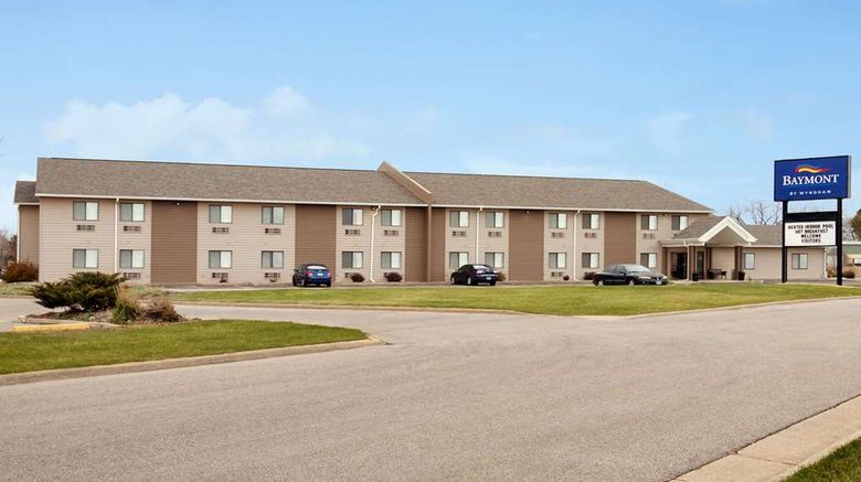 <b>Baymont by Wyndham Sioux Falls West Exterior</b>. Images powered by <a href="https://iceportal.shijigroup.com/" title="IcePortal" target="_blank">IcePortal</a>.
