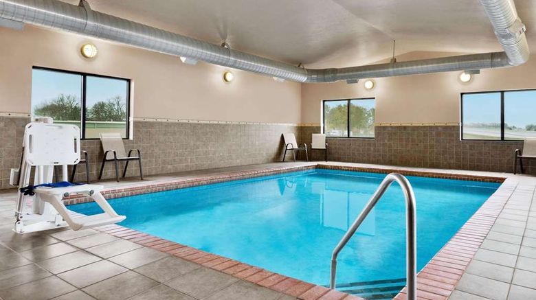 <b>Baymont by Wyndham Sioux Falls West Pool</b>. Images powered by <a href="https://iceportal.shijigroup.com/" title="IcePortal" target="_blank">IcePortal</a>.