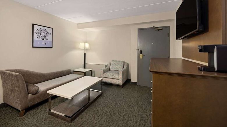 <b>Baymont by Wyndham Shakopee Suite</b>. Images powered by <a href="https://iceportal.shijigroup.com/" title="IcePortal" target="_blank">IcePortal</a>.
