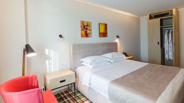 <b>Best Western Premier Batumi Suite</b>. Images powered by <a href="https://iceportal.shijigroup.com/" title="IcePortal" target="_blank">IcePortal</a>.