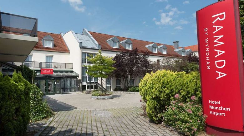 <b>Ramada Munich Airport Exterior</b>. Images powered by <a href="https://iceportal.shijigroup.com/" title="IcePortal" target="_blank">IcePortal</a>.