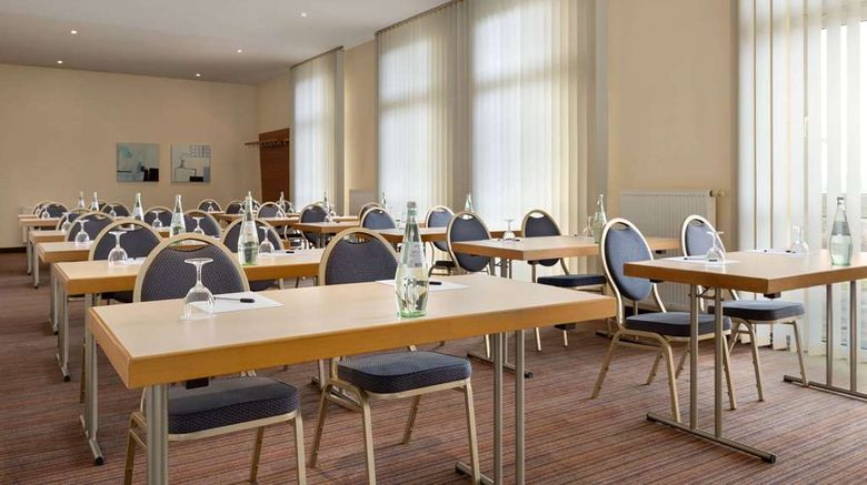 <b>Ramada Munich Airport Meeting</b>. Images powered by <a href="https://iceportal.shijigroup.com/" title="IcePortal" target="_blank">IcePortal</a>.
