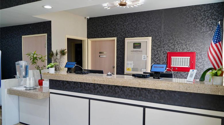 <b>Clarion Inn Dayton Fairborn Lobby</b>. Images powered by <a href="https://iceportal.shijigroup.com/" title="IcePortal" target="_blank">IcePortal</a>.