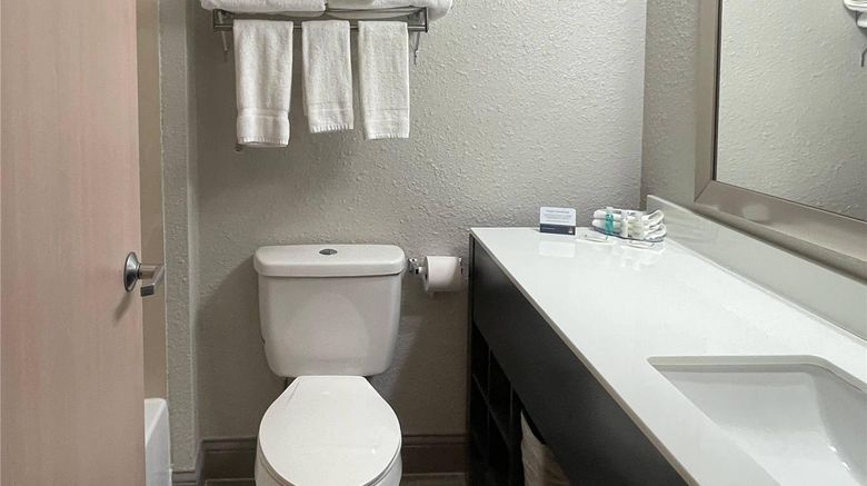 <b>Clarion Inn Dayton Fairborn Room</b>. Images powered by <a href="https://iceportal.shijigroup.com/" title="IcePortal" target="_blank">IcePortal</a>.
