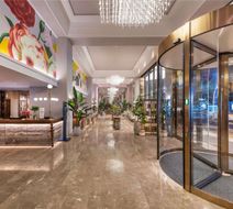 Mercure Chengdu Chunxi Exterior