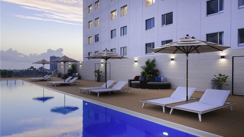 <b>Novotel Okinawa Naha Pool</b>. Images powered by <a href="https://iceportal.shijigroup.com/" title="IcePortal" target="_blank">IcePortal</a>.