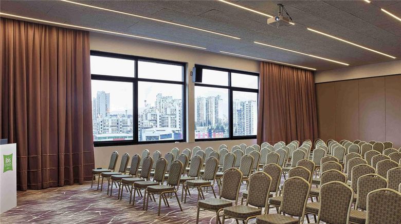 <b>Ibis Styles Sarajevo Meeting</b>. Images powered by <a href="https://iceportal.shijigroup.com/" title="IcePortal" target="_blank">IcePortal</a>.