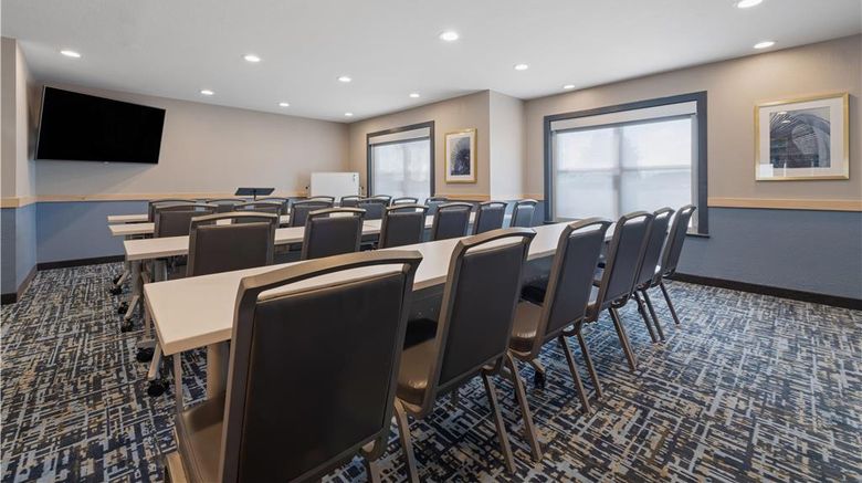 <b>Best Western Eau Claire South Meeting</b>. Images powered by <a href="https://iceportal.shijigroup.com/" title="IcePortal" target="_blank">IcePortal</a>.
