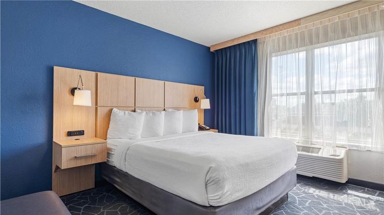 <b>Best Western Eau Claire South Room</b>. Images powered by <a href="https://iceportal.shijigroup.com/" title="IcePortal" target="_blank">IcePortal</a>.
