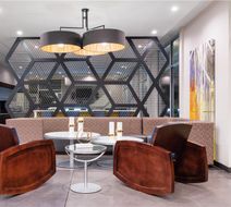 GLo Best Western Downtown/Conv Center Lobby