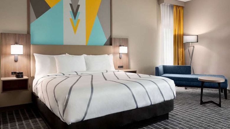 <b>La Quinta Inn & Suites, Richmond Room</b>. Images powered by <a href="https://iceportal.shijigroup.com/" title="IcePortal" target="_blank">IcePortal</a>.