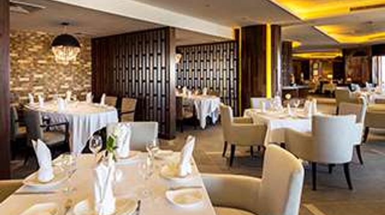 Ezdan Palace Hotel Restaurant