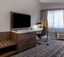 Best Western Premier Denver East Room