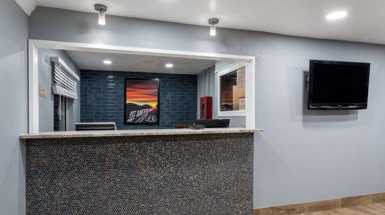 <b>Travelodge by Wyndham Albuquerque East Lobby</b>. Images powered by <a href="https://iceportal.shijigroup.com/" title="IcePortal" target="_blank">IcePortal</a>.
