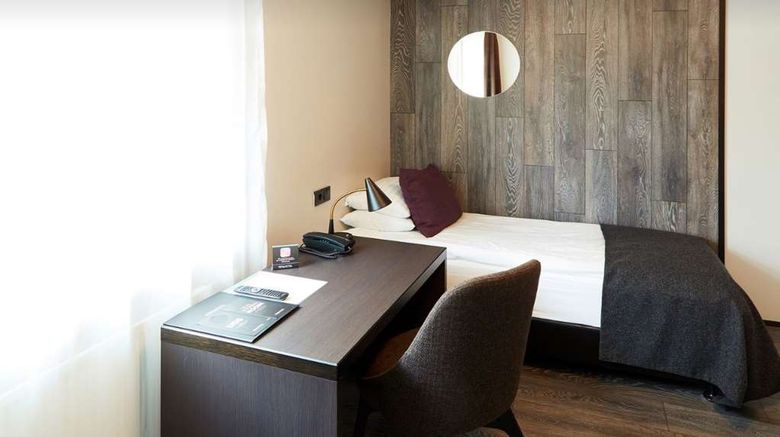 <b>Fosshotel Husavik Room</b>. Images powered by <a href="https://iceportal.shijigroup.com/" title="IcePortal" target="_blank">IcePortal</a>.