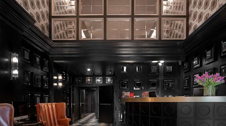 <b>NH Collection Valencia Colon Lobby</b>. Images powered by <a href="https://iceportal.shijigroup.com/" title="IcePortal" target="_blank">IcePortal</a>.
