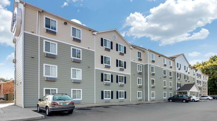 Suburban Studios University Area Exterior